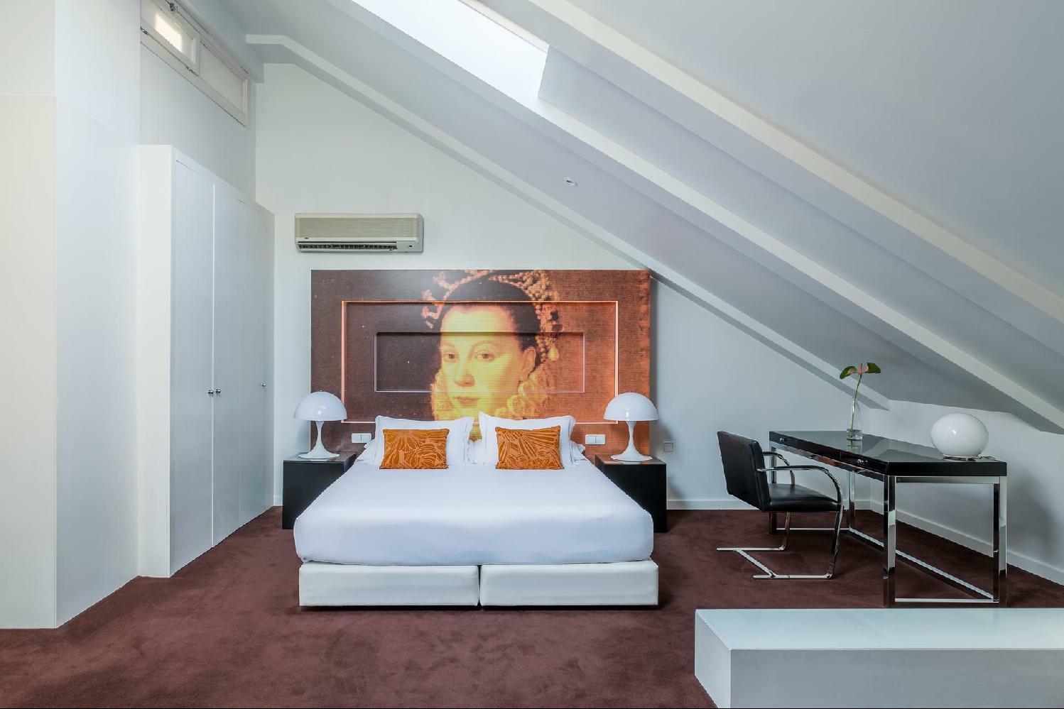 รูมเมท เลารา Hotel มาดริด ภายนอก รูปภาพ